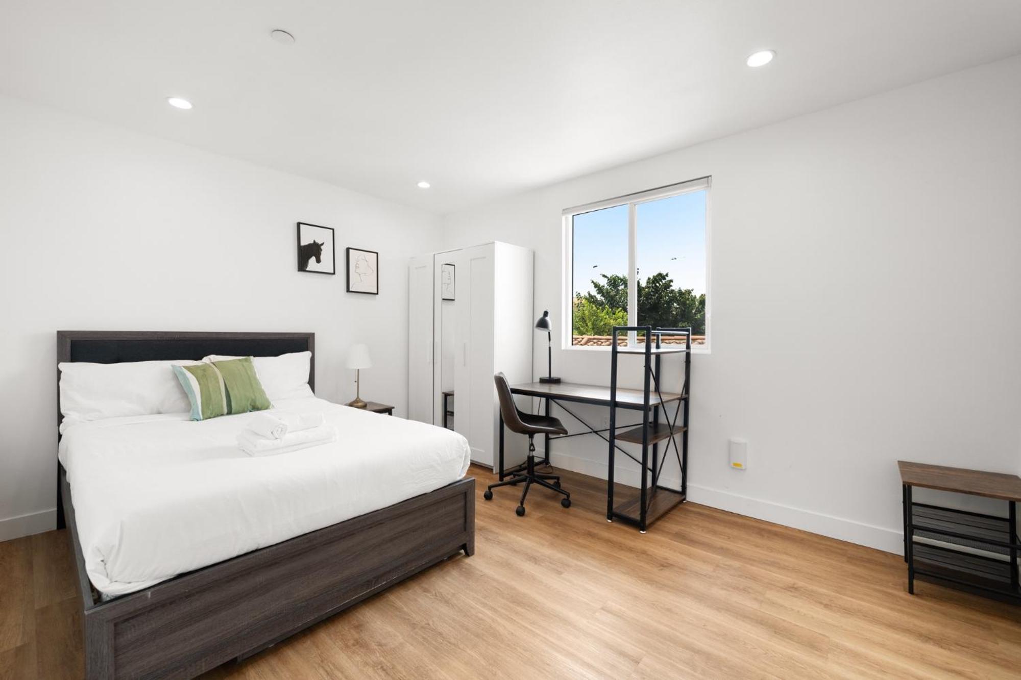 Modern Getaway In The Heart Of La Near Usc, Private Room With Share Living Room And Kitchen Los Angeles Zewnętrze zdjęcie