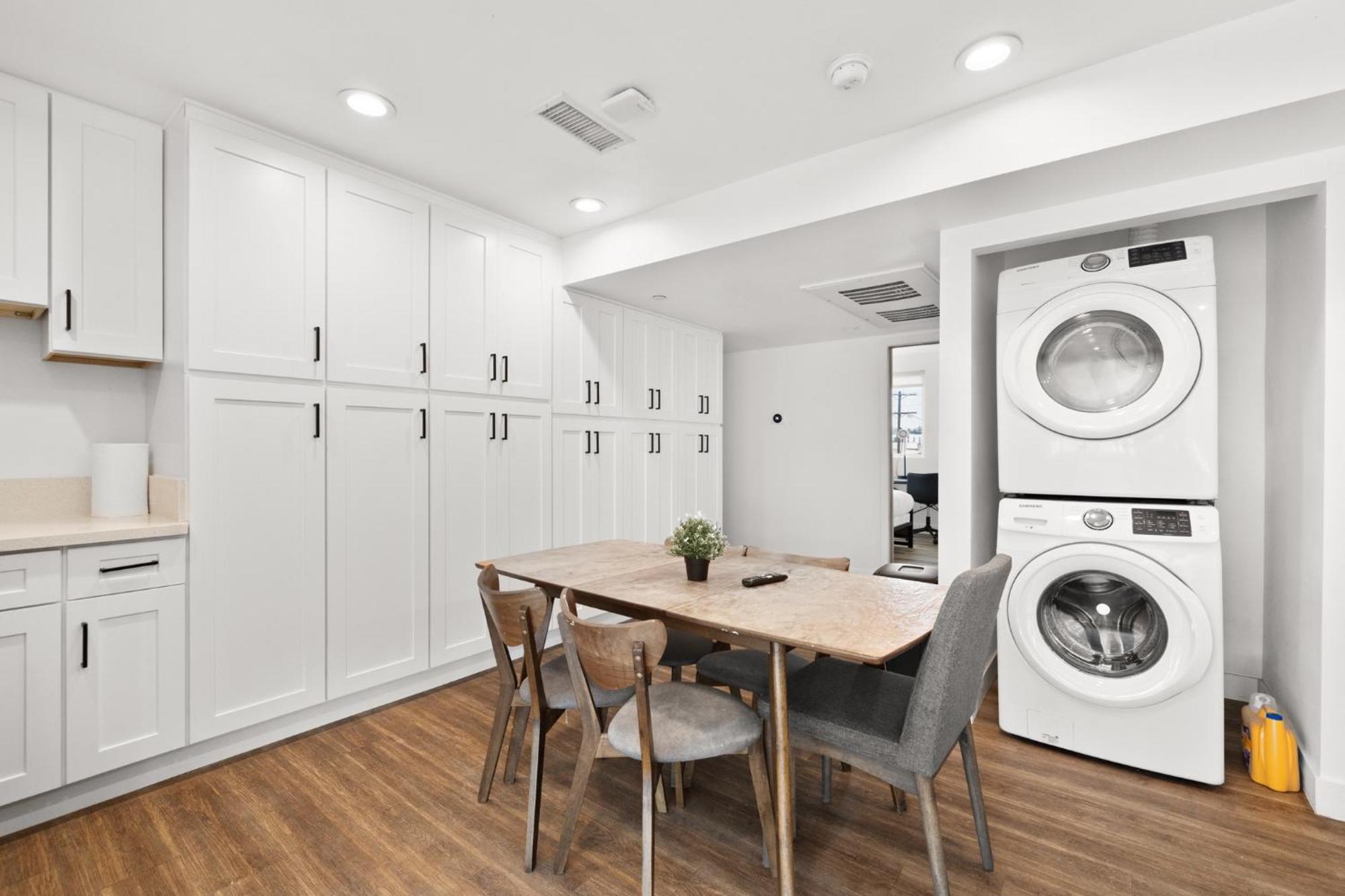 Modern Getaway In The Heart Of La Near Usc, Private Room With Share Living Room And Kitchen Los Angeles Zewnętrze zdjęcie